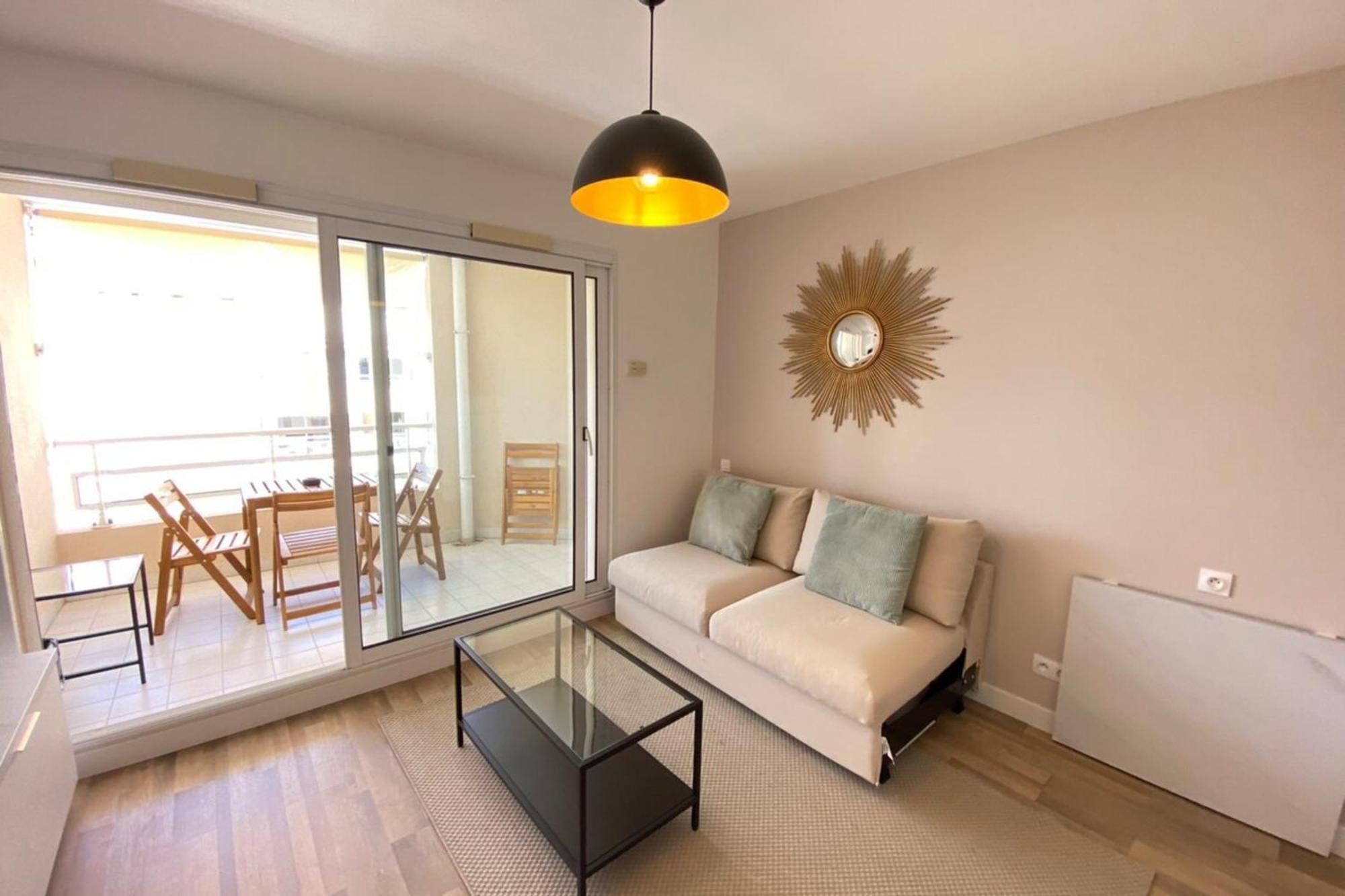 06Ai - Beautiful Renovated Studio - Sea And Pool View فالوريس المظهر الخارجي الصورة