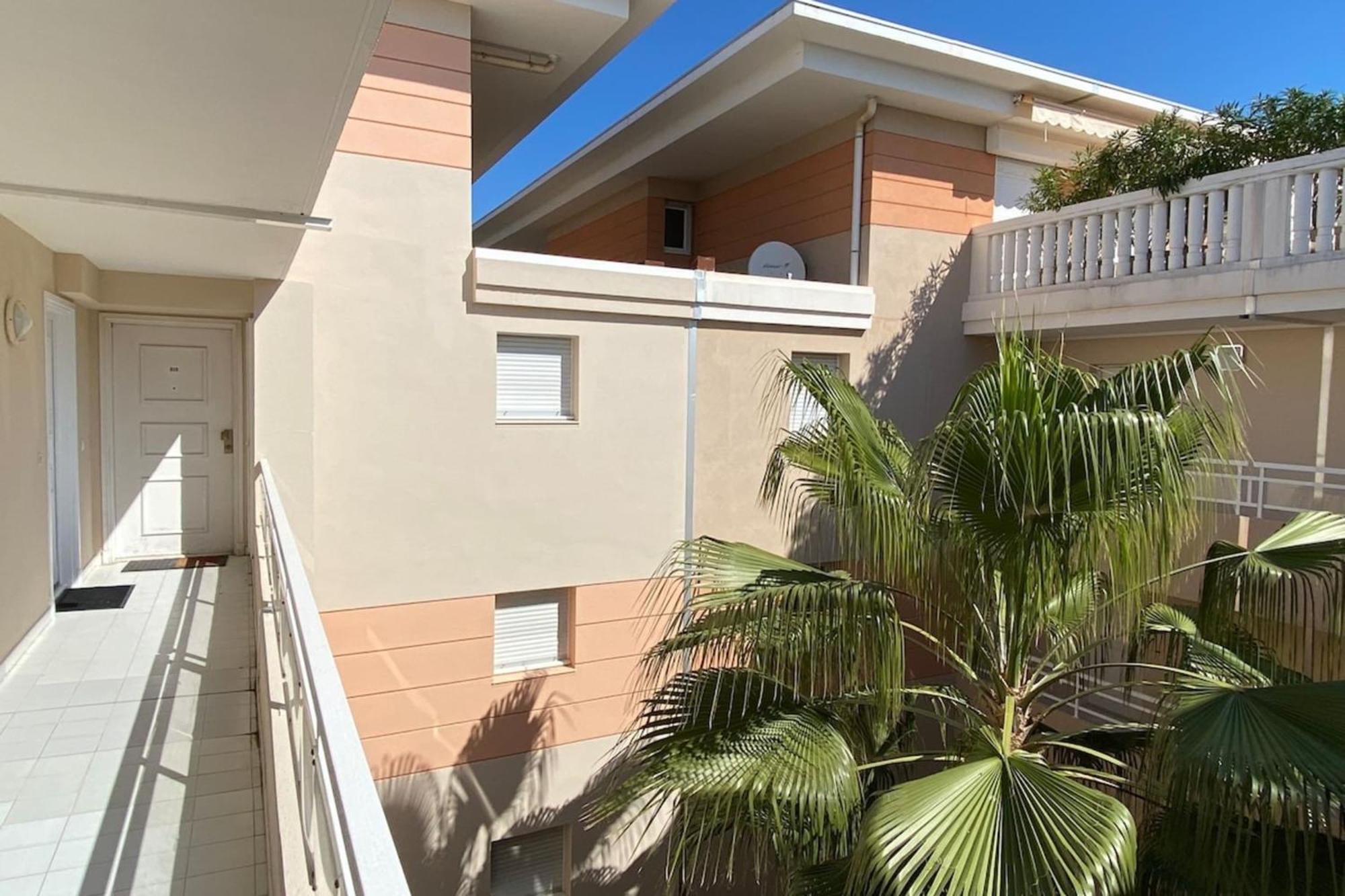 06Ai - Beautiful Renovated Studio - Sea And Pool View فالوريس المظهر الخارجي الصورة